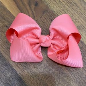 4 for $8 🛍🛍🛍 
Girls Hair Bow